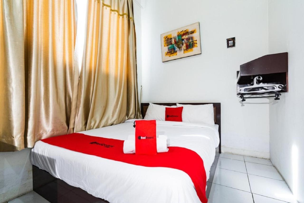 Reddoorz @ Hertasning Area 2 Makassar Bagian luar foto